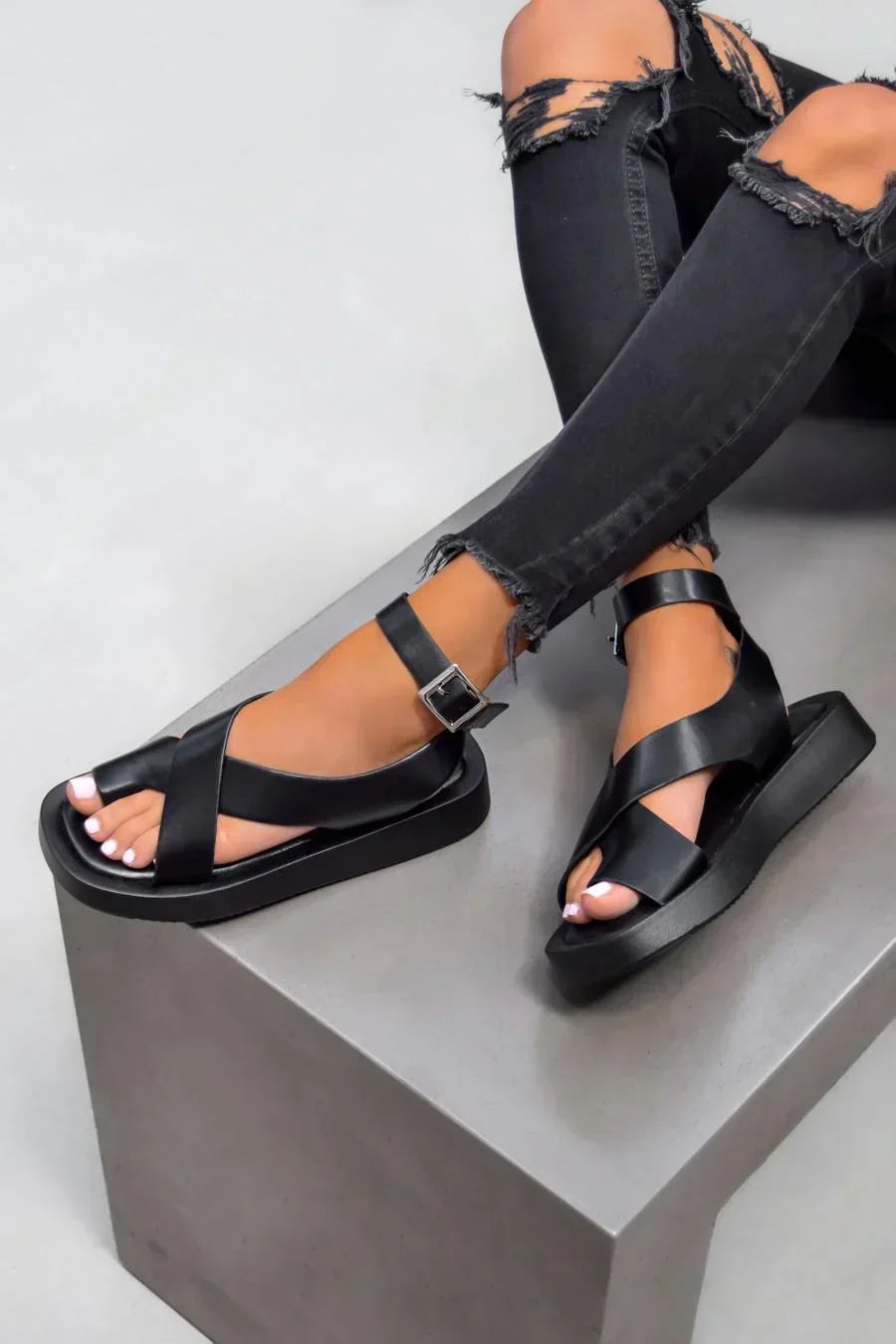 Elizabeth™ | Petra Elegant Sandals