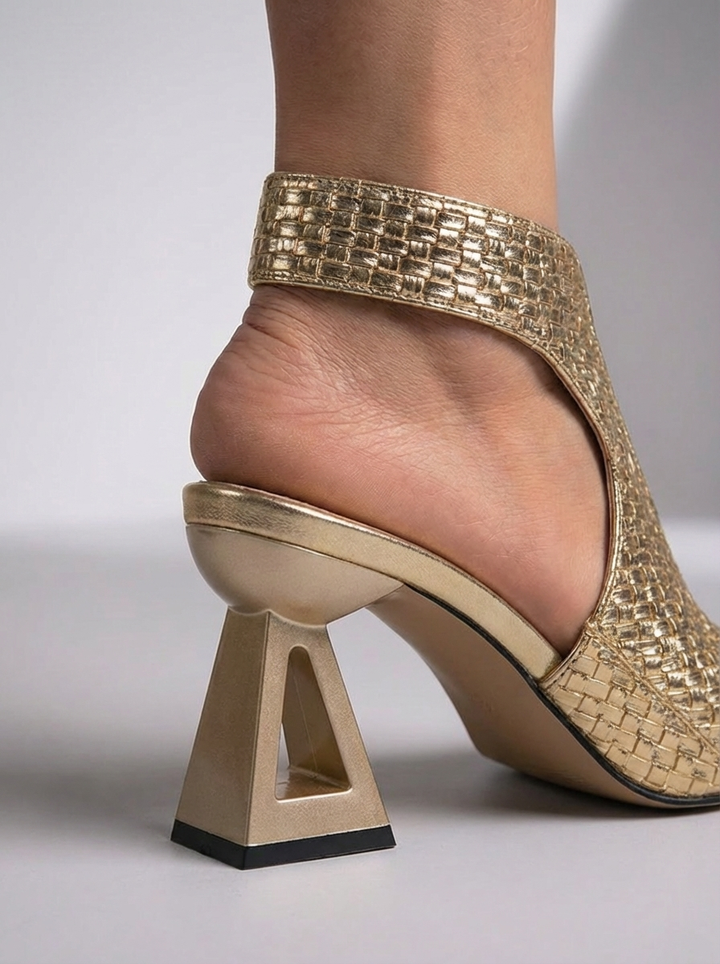 Ellie™ | Sculpted Weave Heels
